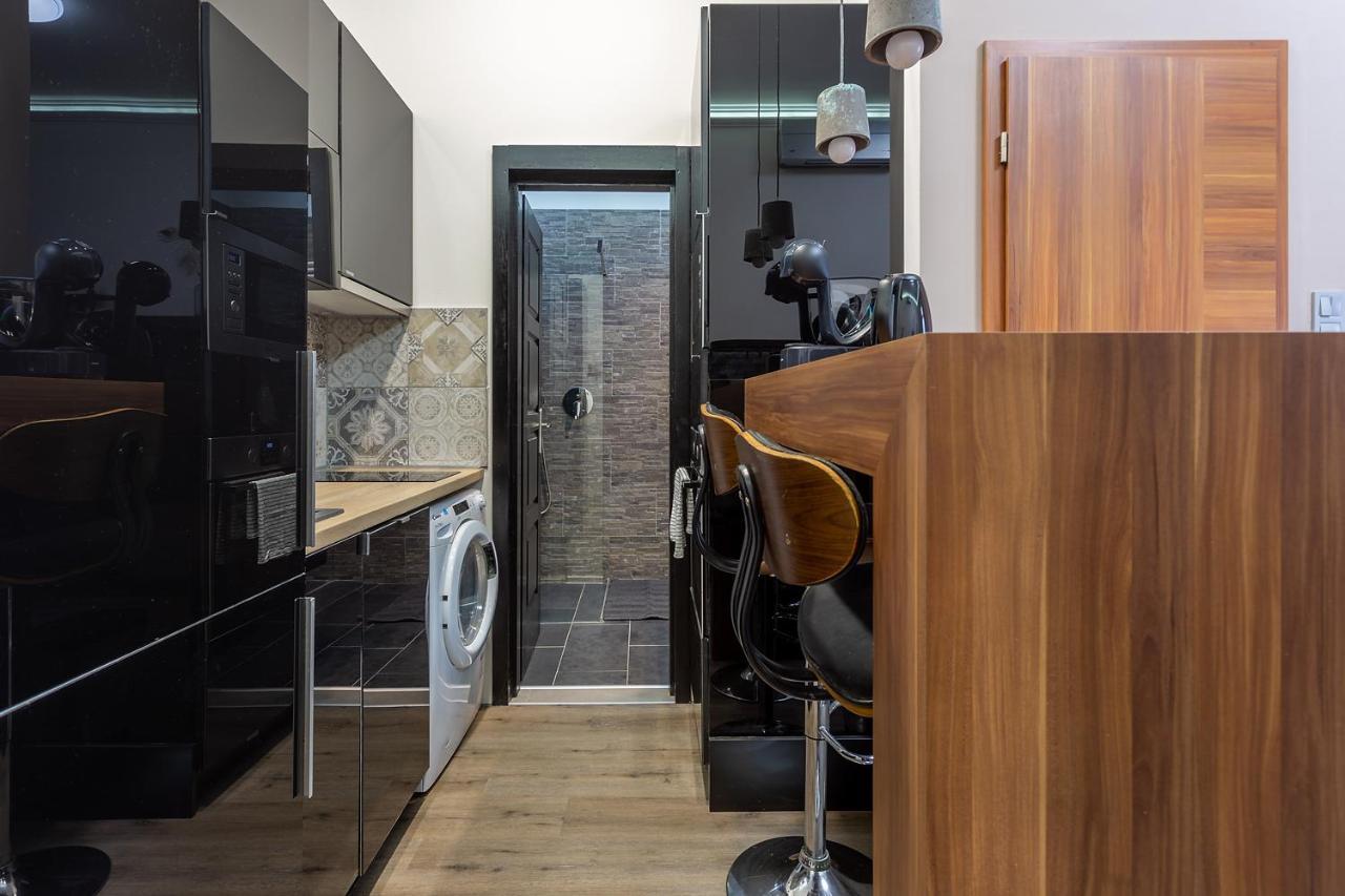 Goldcentral Apartments Akacfa Studios 布达佩斯 外观 照片